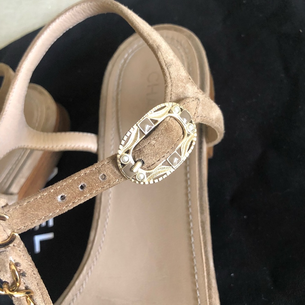 Suede Calfskin Nude 20p Golf chain CHANEL sandals - Picture 8 of 9